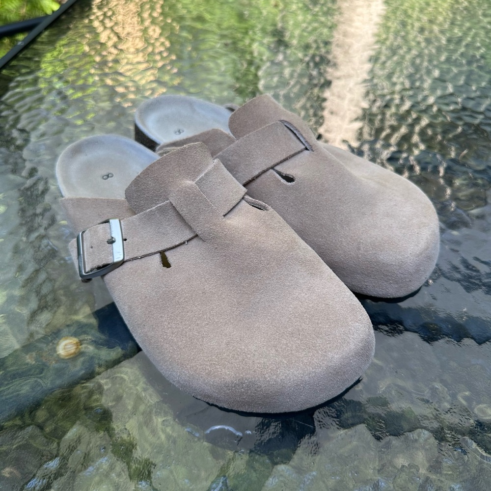 Quince water repellent suede clog in Dune color
